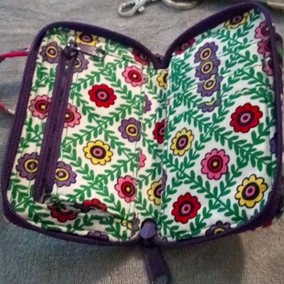 Vera Bradley Phone wristlet wallet - Picture 2 of 4